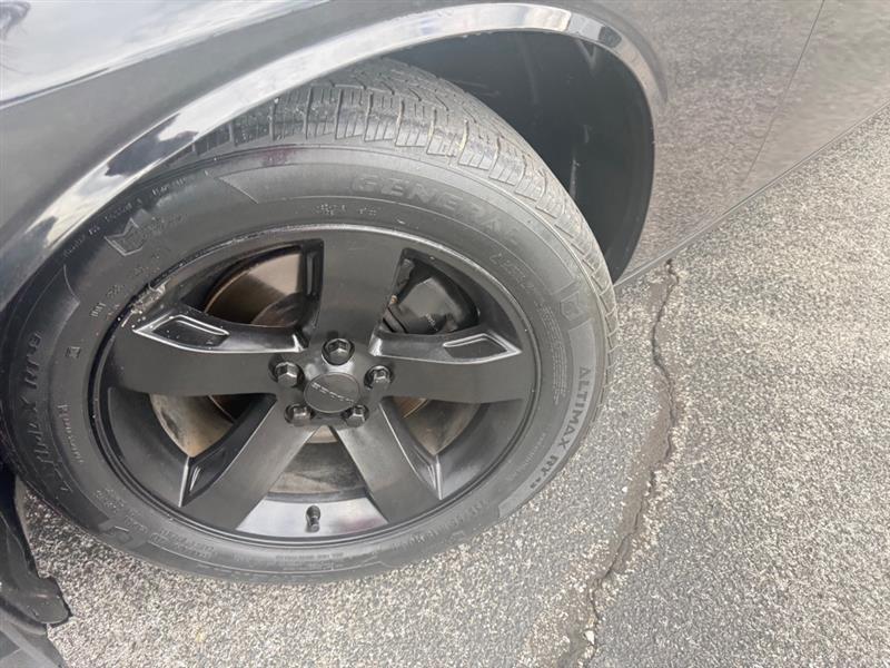 Dodge Challenger SXT 2012