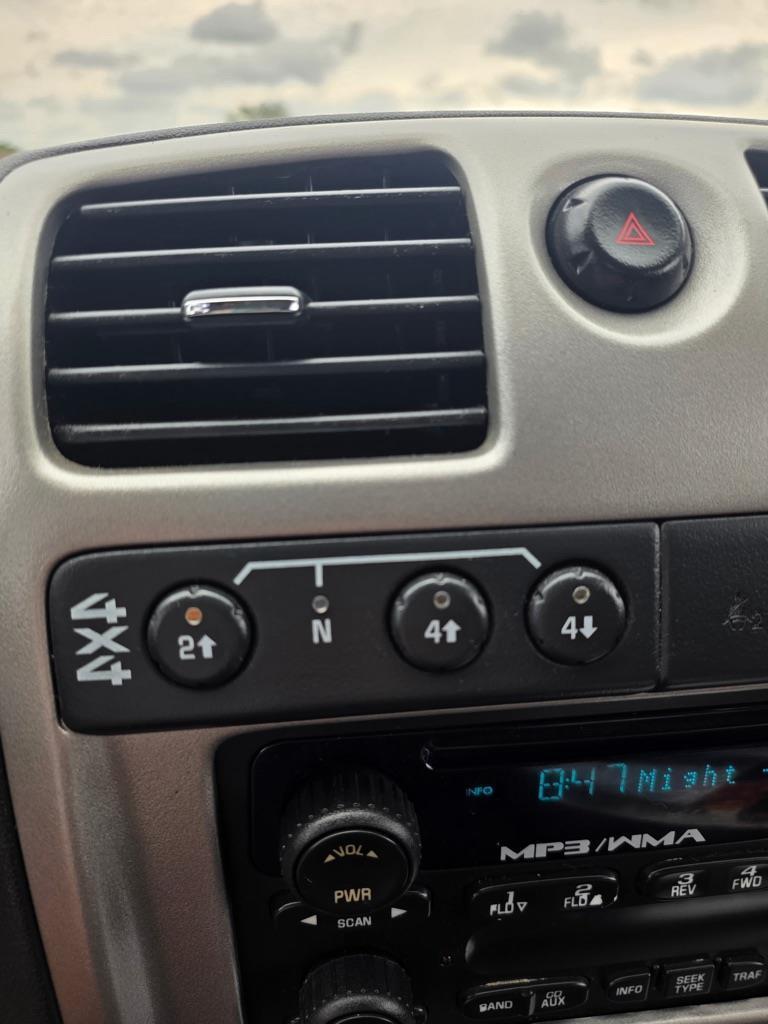 Chevrolet Colorado Work Truck Ext. Cab 4WD 2012
