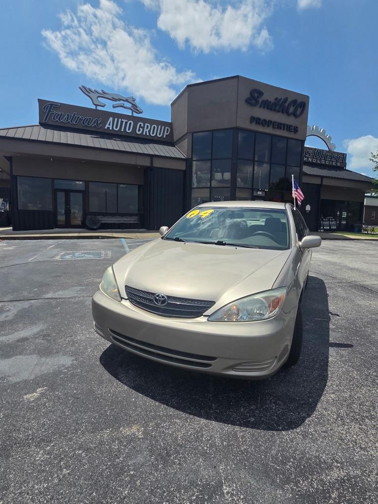 Toyota Camry LE 2004