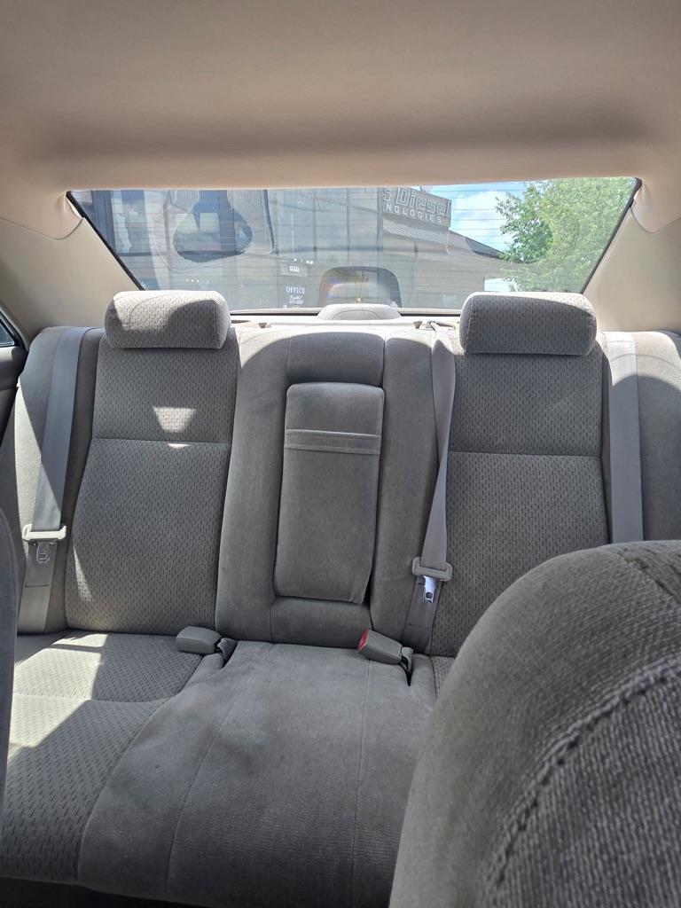 Toyota Camry LE 2004