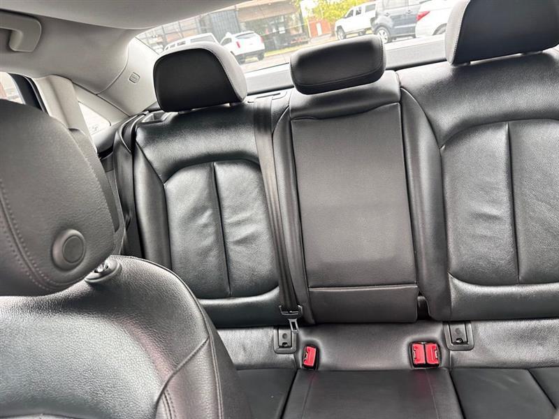 Audi A3 1.8T Premium FWD S tronic 2015