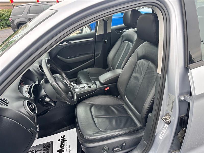 Audi A3 1.8T Premium FWD S tronic 2015