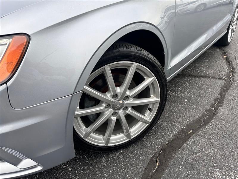 Audi A3 1.8T Premium FWD S tronic 2015
