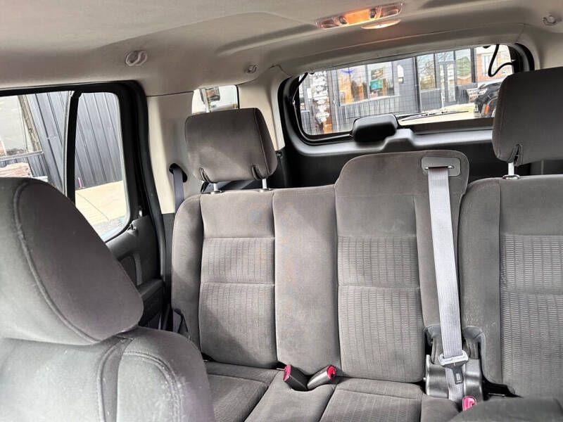 Ford Explorer XLT 4.0L 2WD 2009