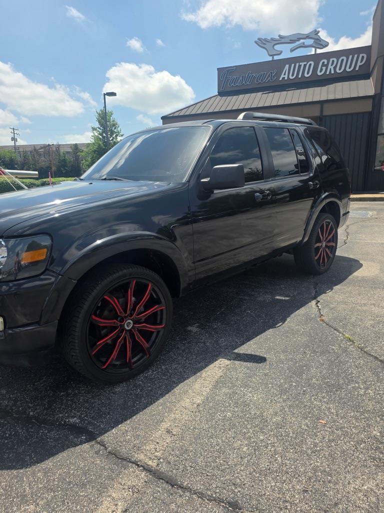 Ford Explorer XLT 4.0L 2WD 2009