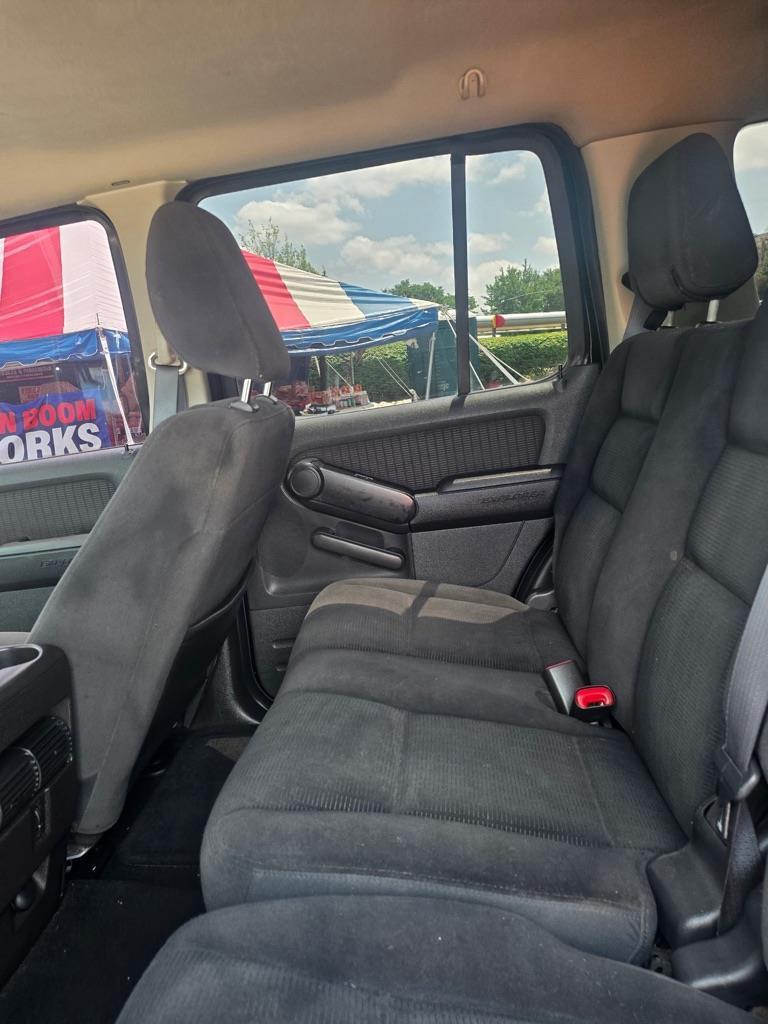 Ford Explorer XLT 4.0L 2WD 2009