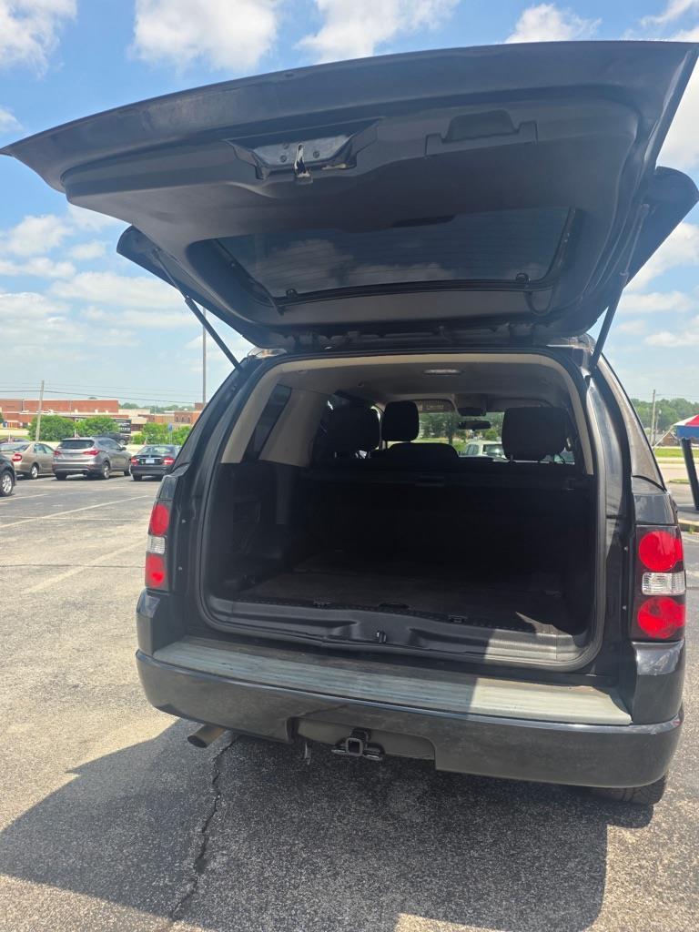 Ford Explorer XLT 4.0L 2WD 2009