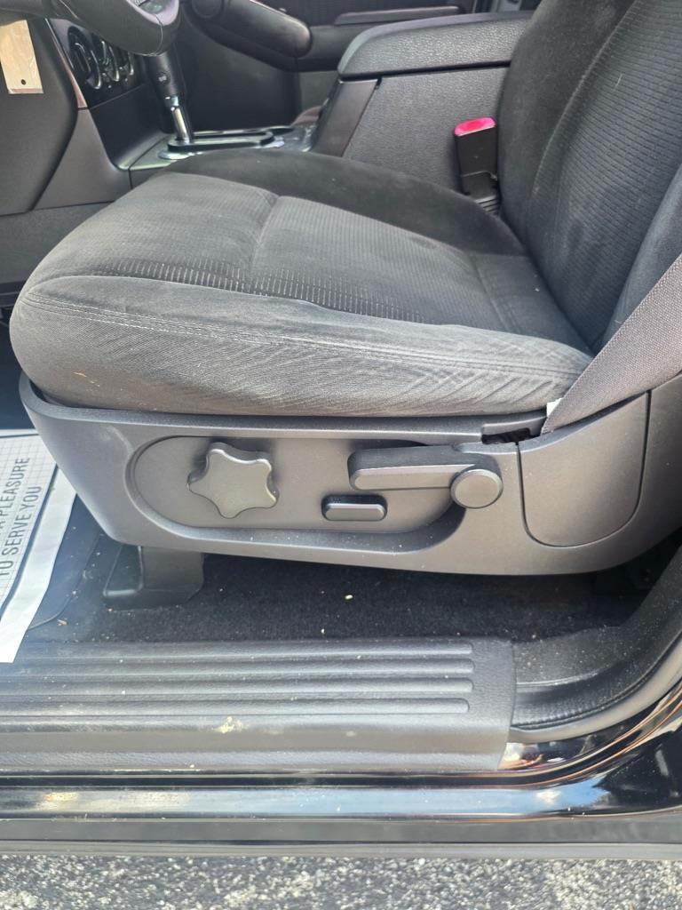 Ford Explorer XLT 4.0L 2WD 2009