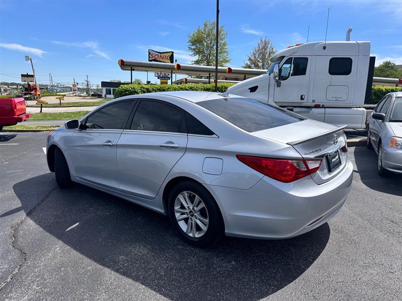 Hyundai Sonata GLS 2013