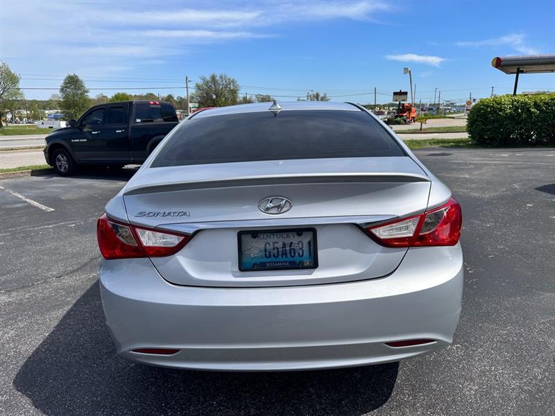 Hyundai Sonata GLS 2013