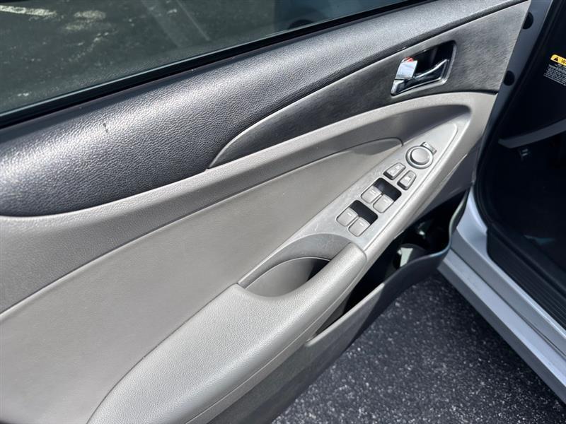 Hyundai Sonata GLS 2013
