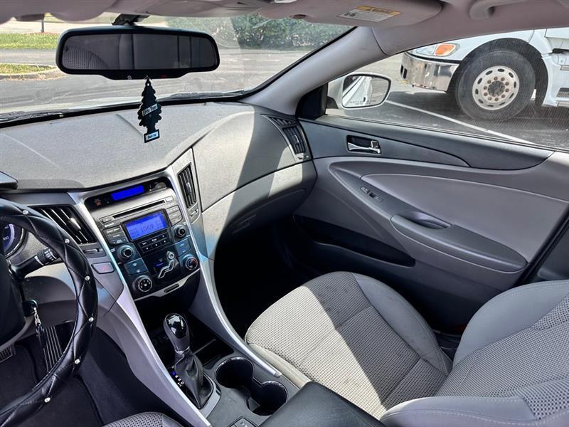 Hyundai Sonata GLS 2013