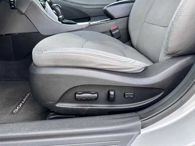 Hyundai Sonata GLS 2013