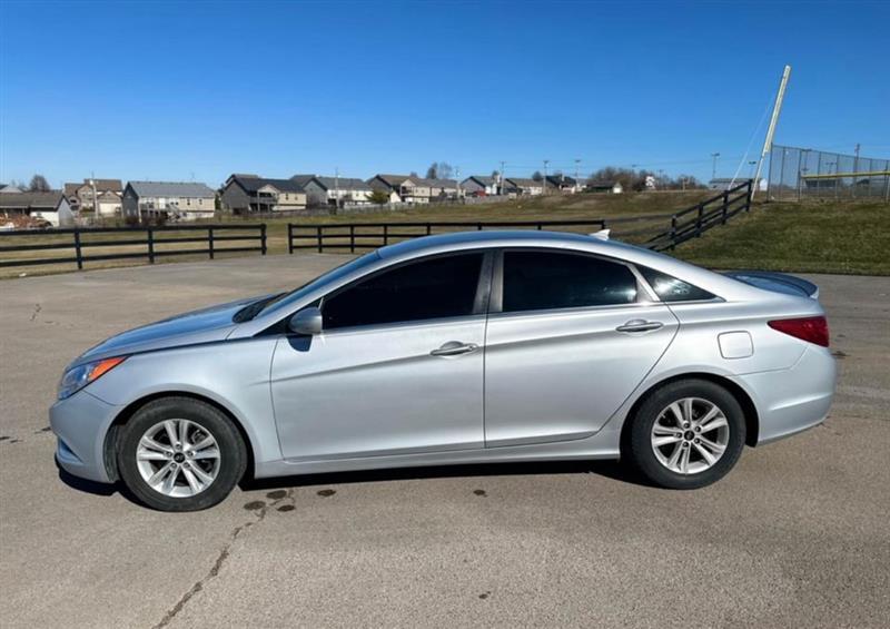 Hyundai Sonata GLS 2013