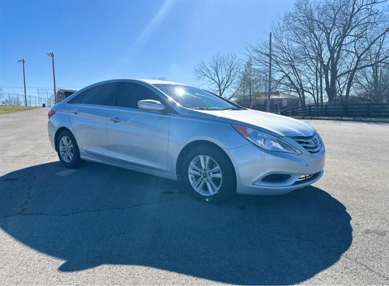 Hyundai Sonata GLS 2013