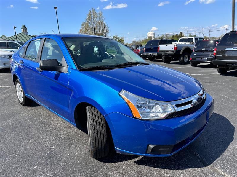 Ford Focus S Sedan 2010