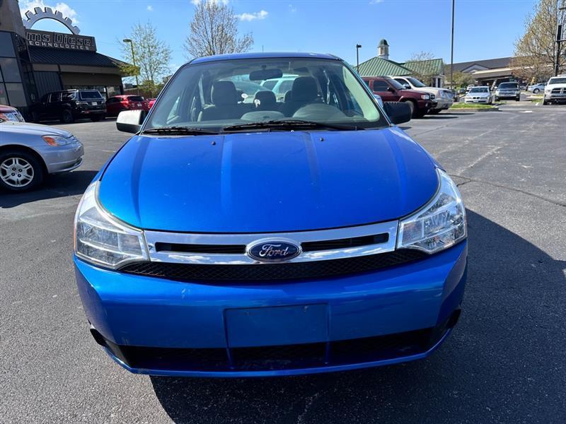 Ford Focus S Sedan 2010