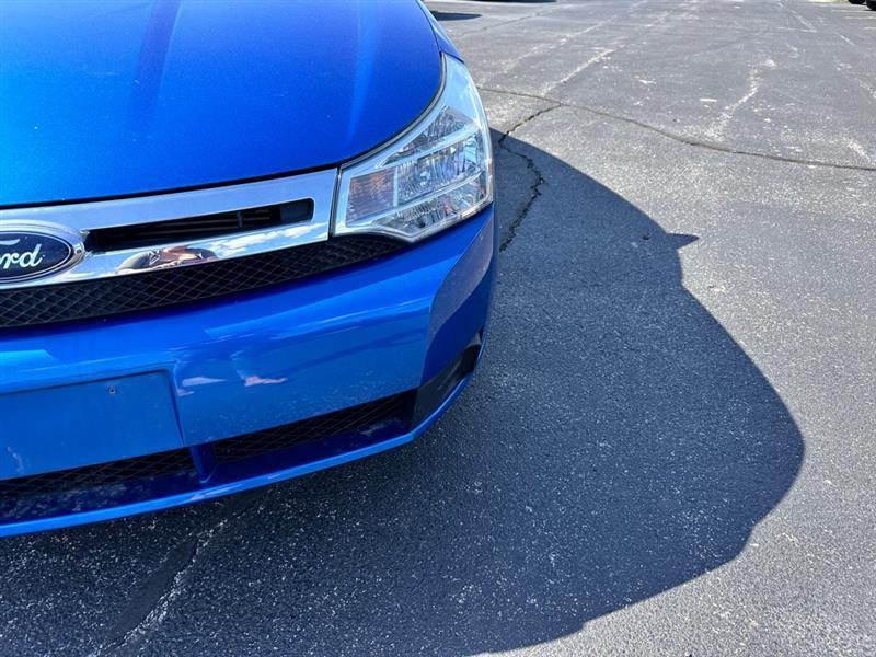 Ford Focus S Sedan 2010