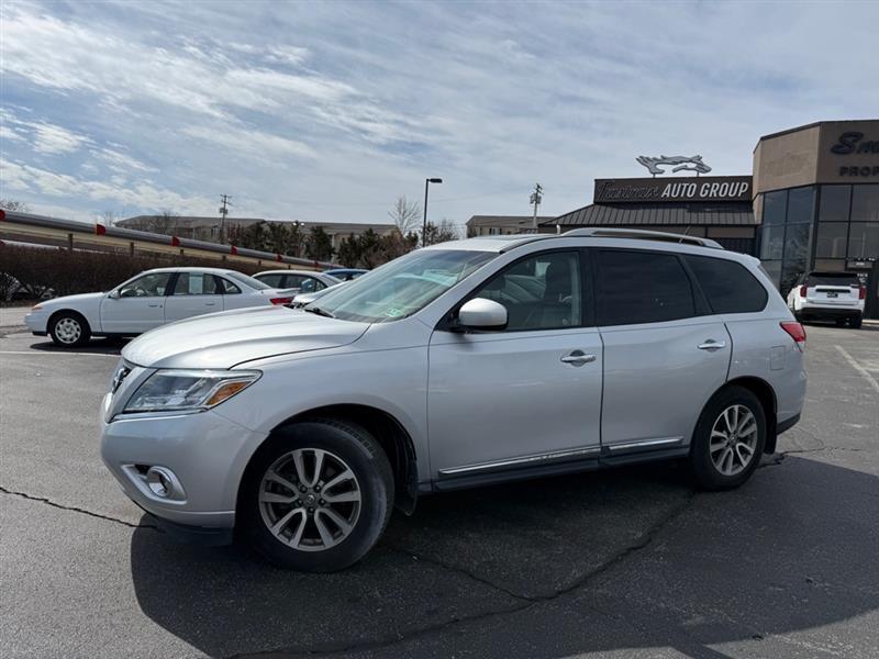 Nissan Pathfinder S 4WD 2014