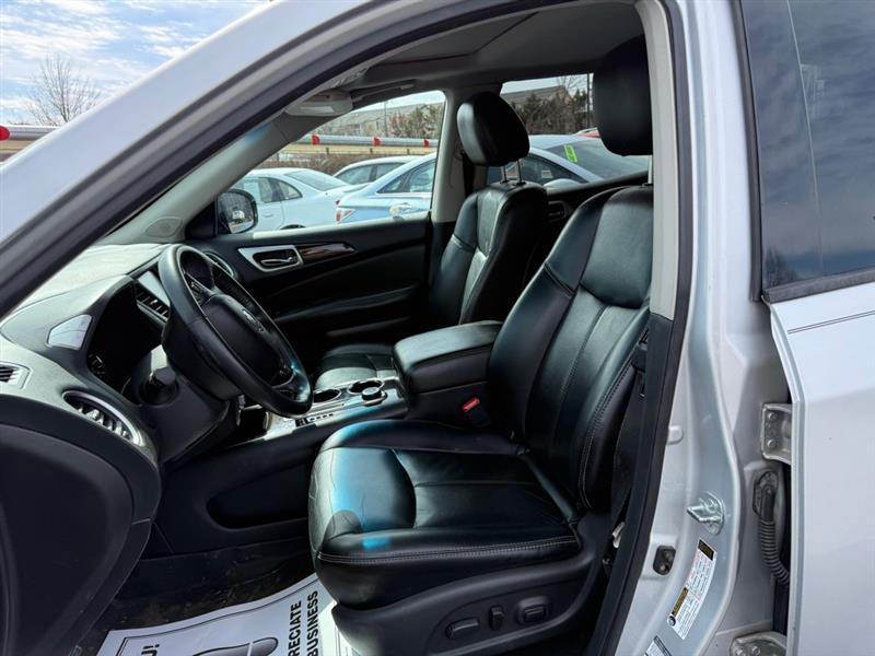 Nissan Pathfinder S 4WD 2014