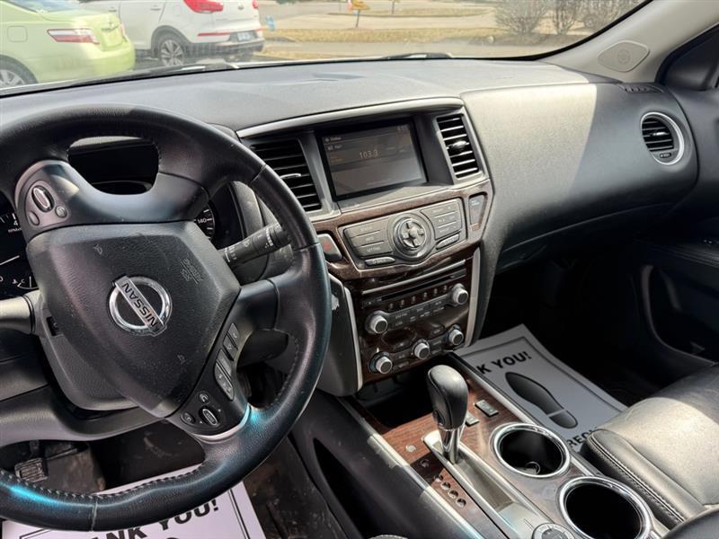 Nissan Pathfinder S 4WD 2014