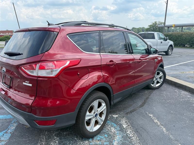 Ford Escape SE FWD 2016