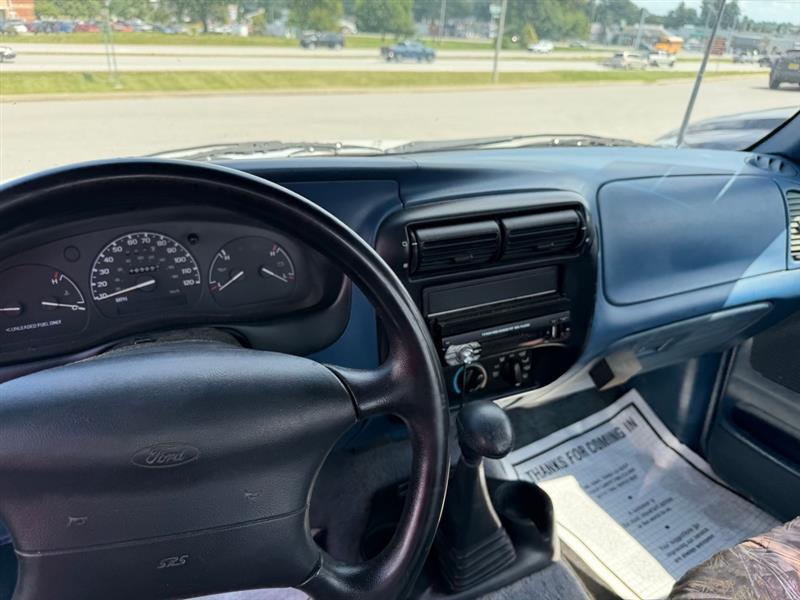 Ford Ranger XL Reg. Cab Short Bed 2WD 1995