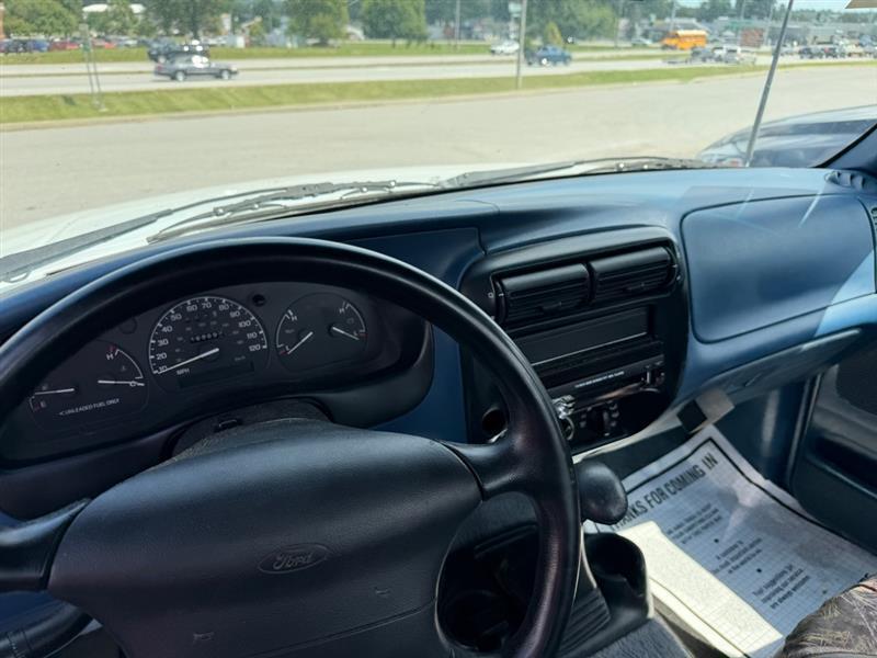 Ford Ranger XL Reg. Cab Short Bed 2WD 1995