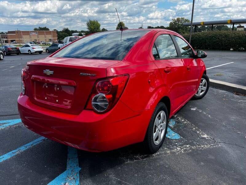 Chevrolet Sonic LS Auto Sedan 2015