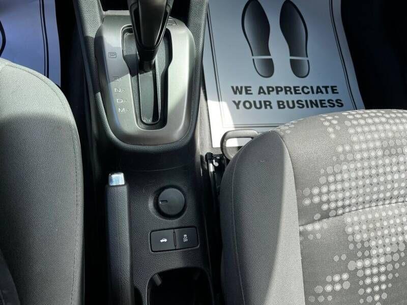 Chevrolet Sonic LS Auto Sedan 2015