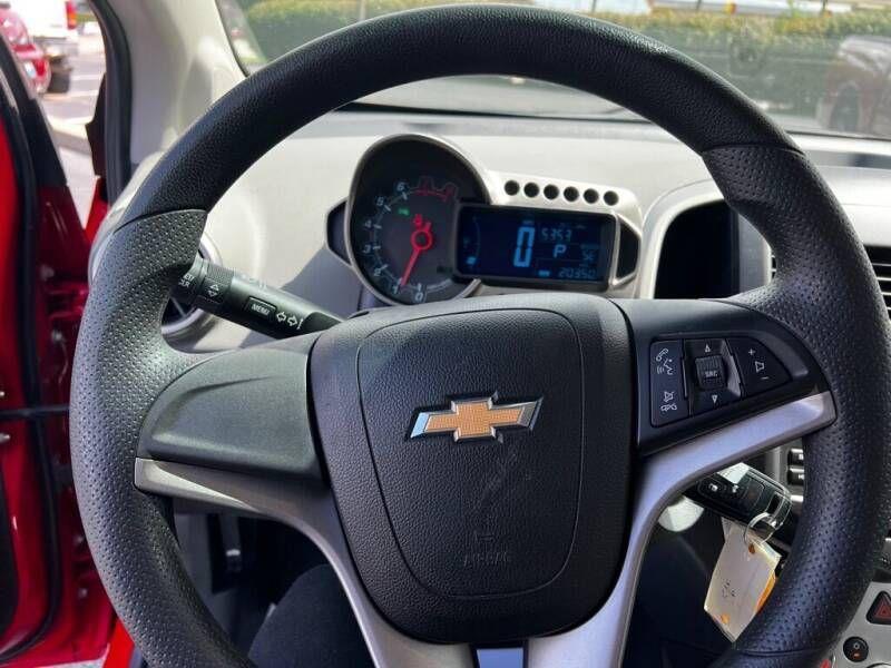 Chevrolet Sonic LS Auto Sedan 2015