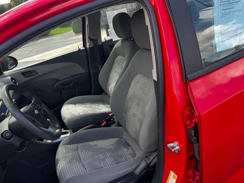 Chevrolet Sonic LS Auto Sedan 2015