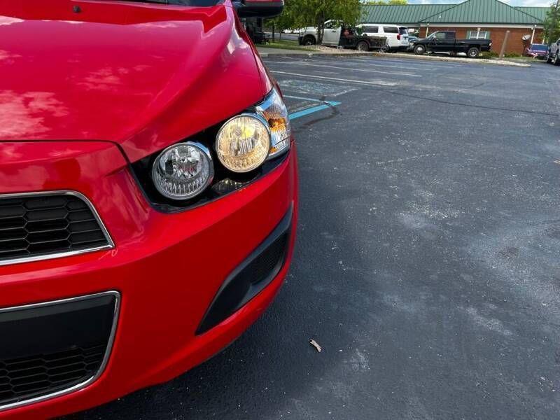 Chevrolet Sonic LS Auto Sedan 2015