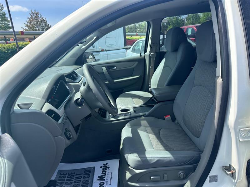Chevrolet Traverse LS FWD 2015