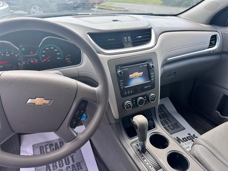 Chevrolet Traverse LS FWD 2015