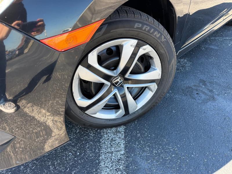Honda Civic LX Sedan CVT 2016