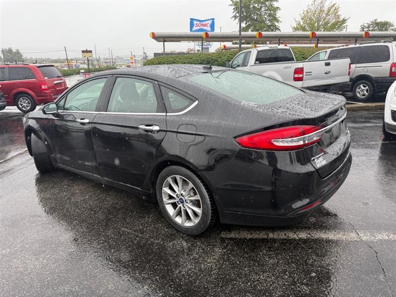 Ford Fusion SE 2017