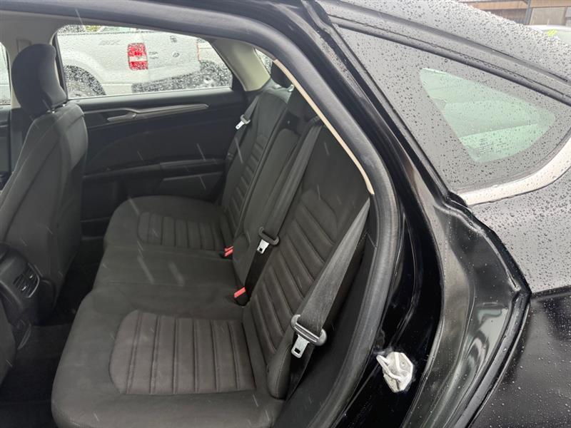 Ford Fusion SE 2017