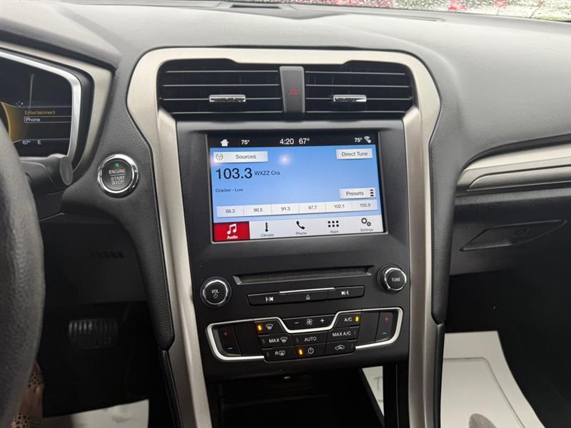 Ford Fusion SE 2017