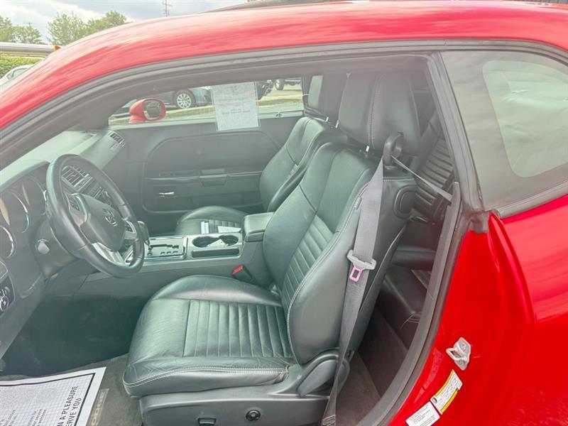 Dodge Challenger SXT 2012
