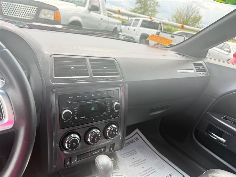 Dodge Challenger SXT 2012