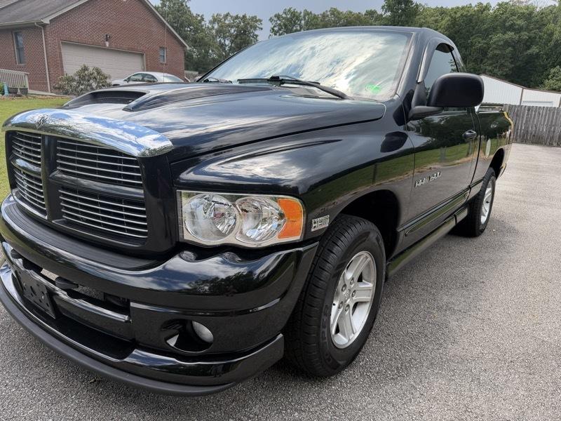 2004 Dodge Ram 1500 2dr Reg Cab 120.5 ST