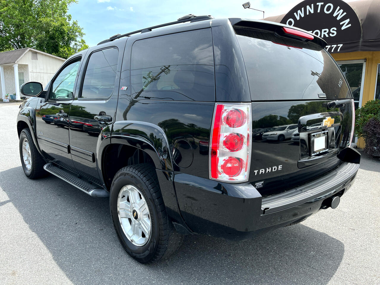 Image 7 of 2012 Chevrolet Tahoe LT 4WD