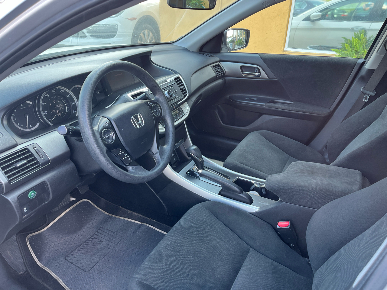 Honda Accord LX Sedan CVT 2013 Honda Accord LX Sedan CVT 2013