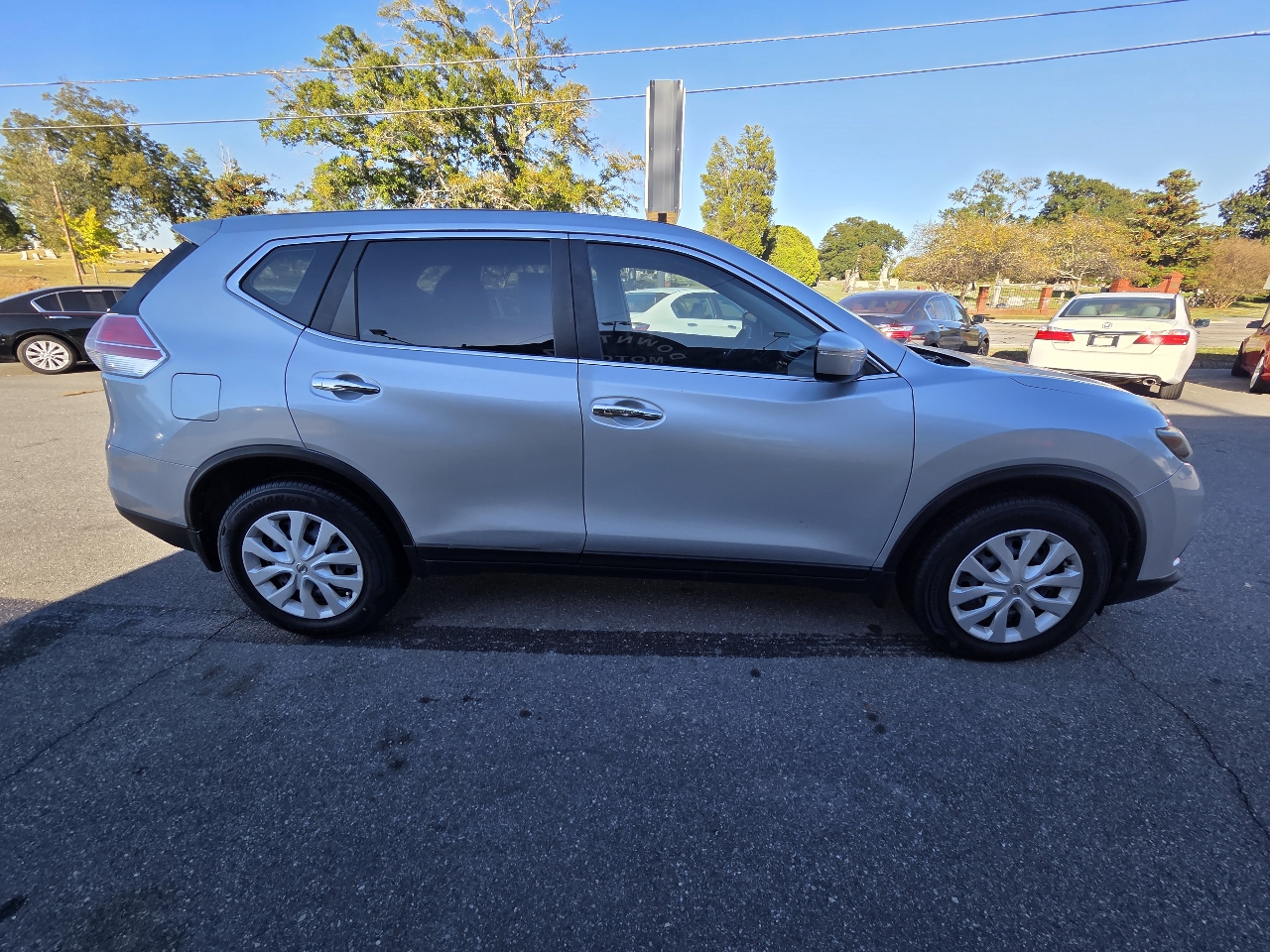 Nissan Rogue S 2WD 2015 Nissan Rogue S 2WD 2015