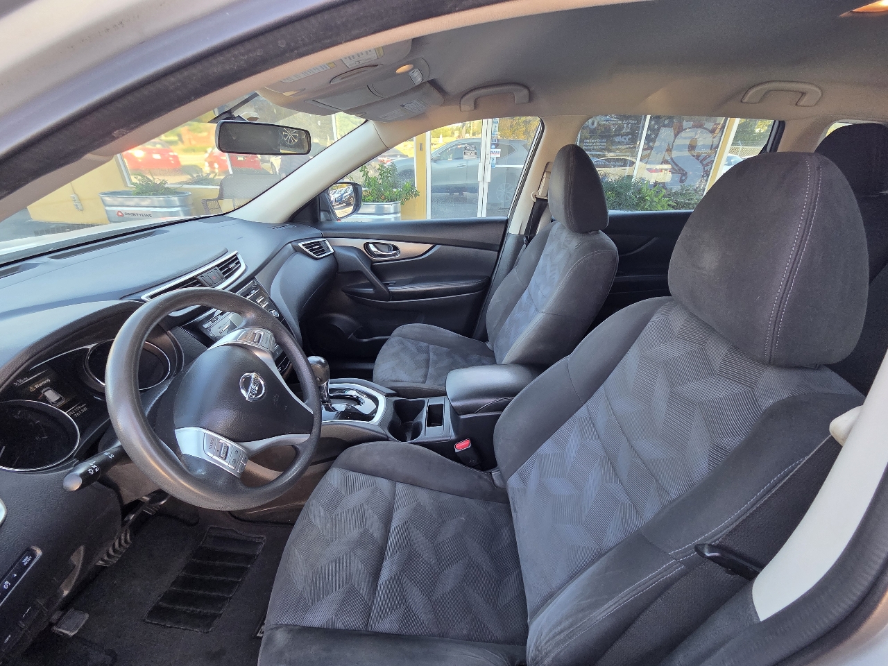 Nissan Rogue S 2WD 2015 Nissan Rogue S 2WD 2015