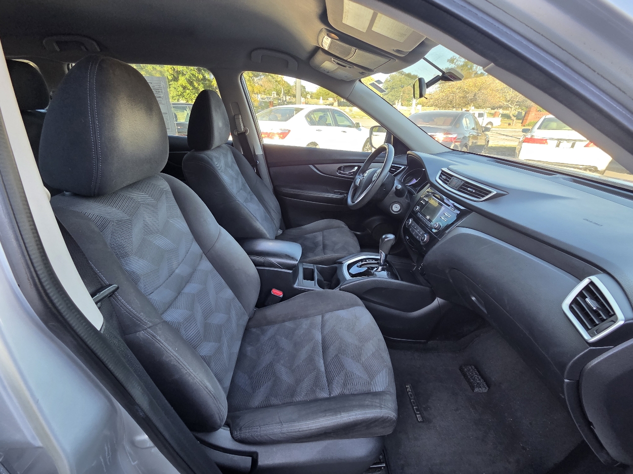Nissan Rogue S 2WD 2015 Nissan Rogue S 2WD 2015