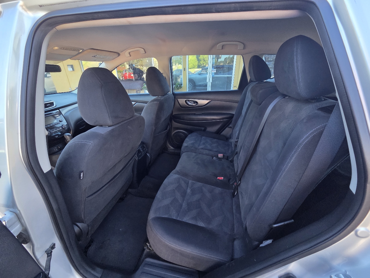 Nissan Rogue S 2WD 2015 Nissan Rogue S 2WD 2015