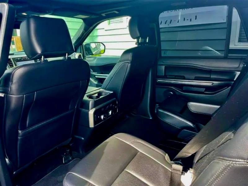 Ford Expedition XLT 2020