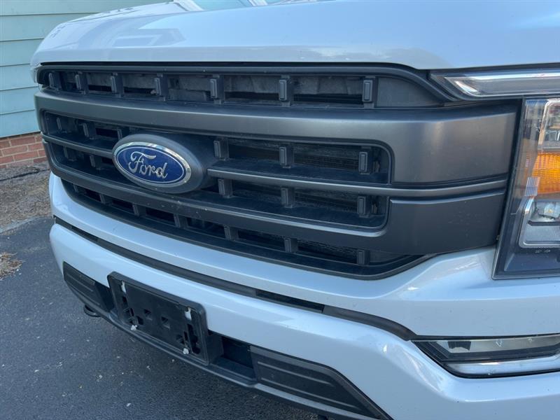 Ford F-150 Lariat SuperCrew 5.5-ft. Bed 4WD 2022 Ford F-150 Lariat SuperCrew 5.5-ft. Bed 4WD 2022
